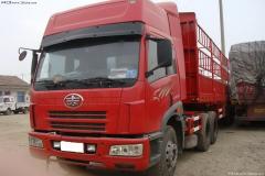 解放 奥威(J5P)重卡 310马力 6X4 牵引车(CA4252P21K2T1E)