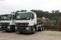 奔驰 Actros重卡 408马力 6X4 牵引车(型号2641)