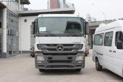 奔驰 Actros重卡 408马力 6X4 牵引车(型号2641)