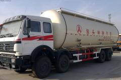 北奔重卡 336马力 8X4 粉粒物料车(ND5319GFLZ)