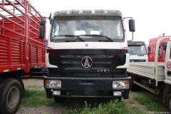 北奔重卡 408马力 6X6 牵引车(ND4251F38J)