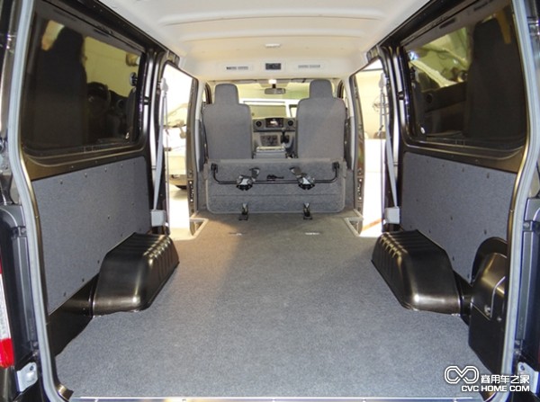 日产NV350,豪华MPV,商用车之家