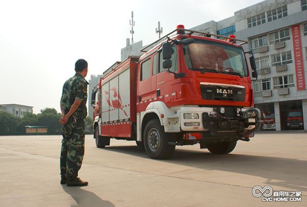德国曼(MAN)TGM双头消防车 商用车之家