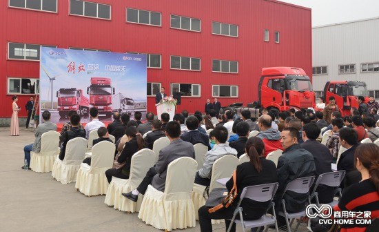 一汽解放国四产品引领市场 商用车