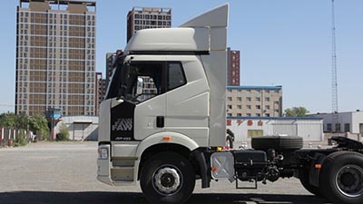 2013款解放 J6P重卡 420马力 6X4 牵引车(CA4250P66K24T1A3HE)