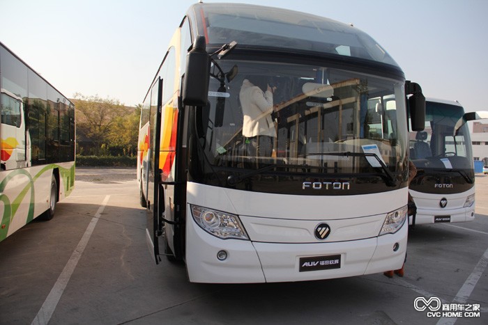 BJ6129豪华双风挡城间客车