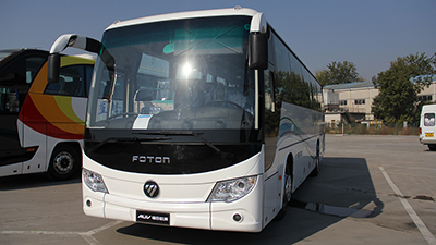 福田欧辉BJ6129U8BKB  12米豪华公路客车