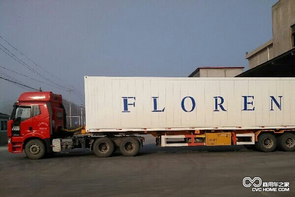 港口冷藏车