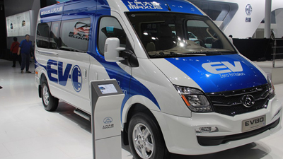 2015上海车展 上汽大通V80客车