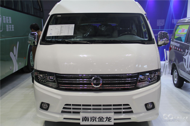 2015上海车展 南京金龙6米客车