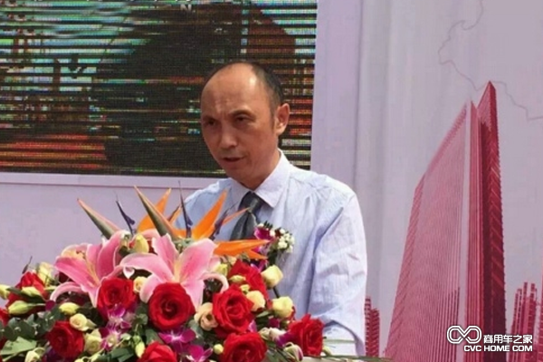 福田汽车欧马可事业本部副本部长、营销公司经理李智致辞
