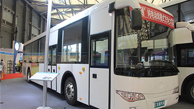 汇百通HBT6116S-BEV型12米纯电动双模式充电大客车
