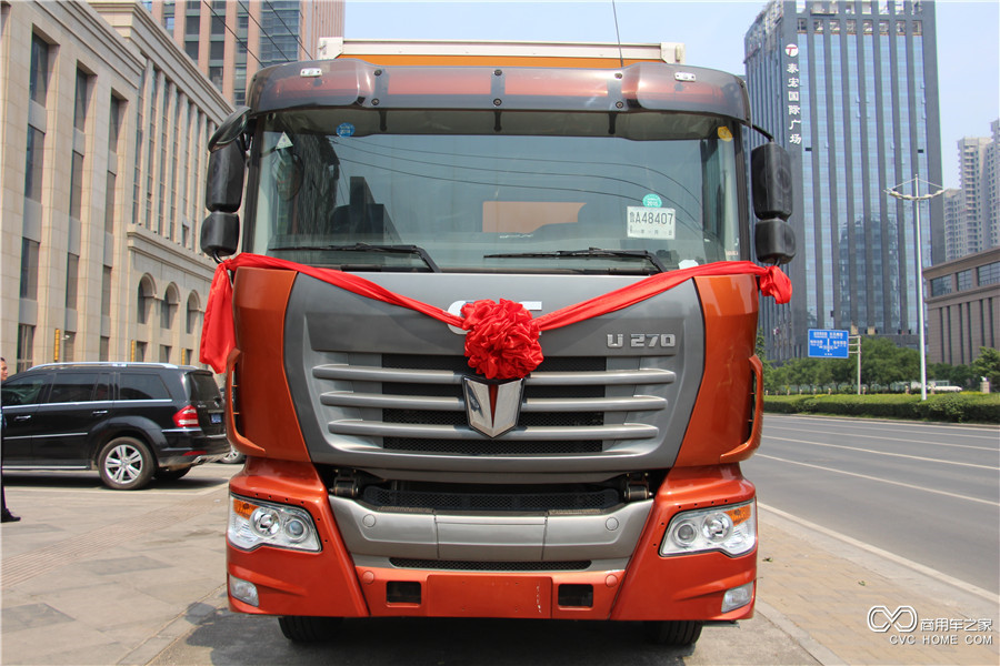 联合卡车新U系270马力6*2载货车