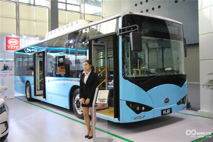 2015广州车展：比亚迪K8公交车