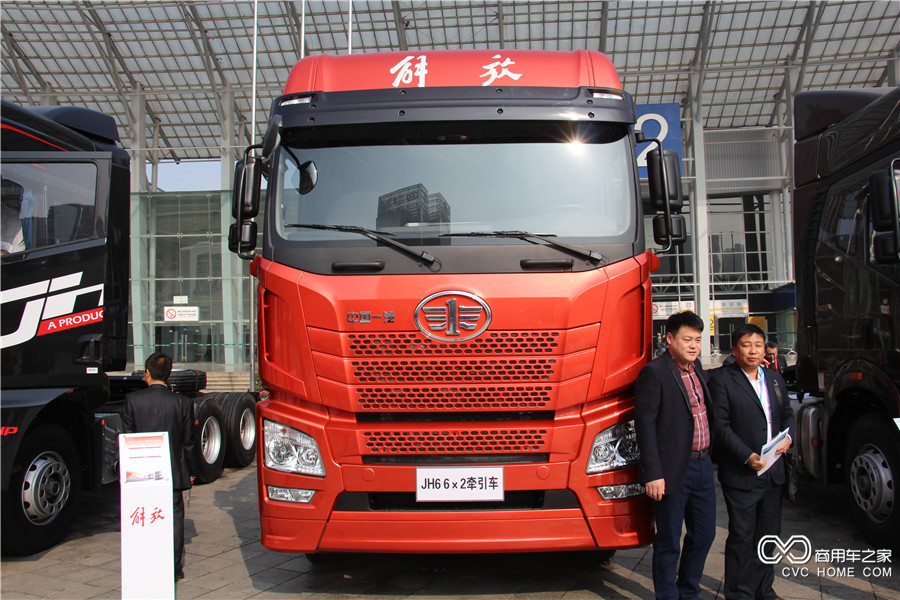 2016解放商务年会展车 JH6 6*2牵引车