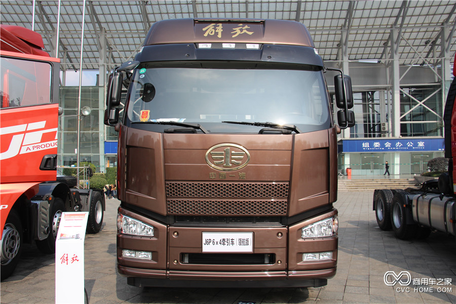 2016解放商务年会展车 J6P 6*4领航版牵引车
