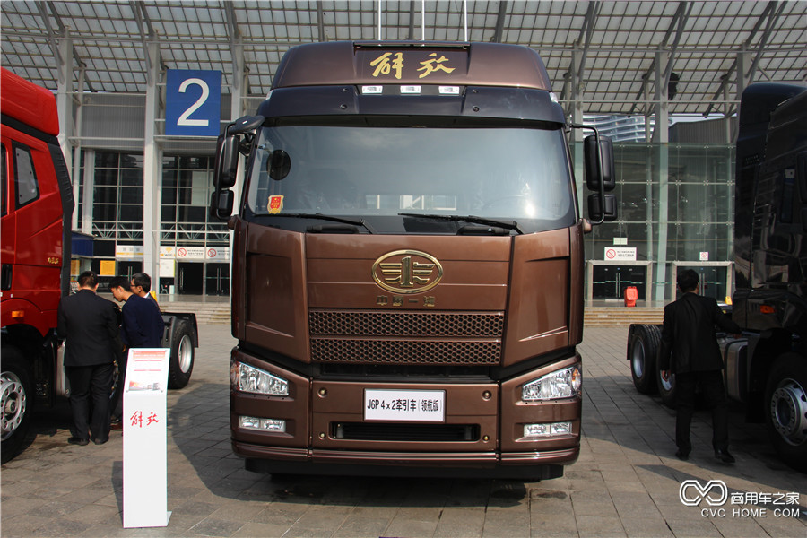 2016解放商务年会展车 J6P 4*2领航版牵引车