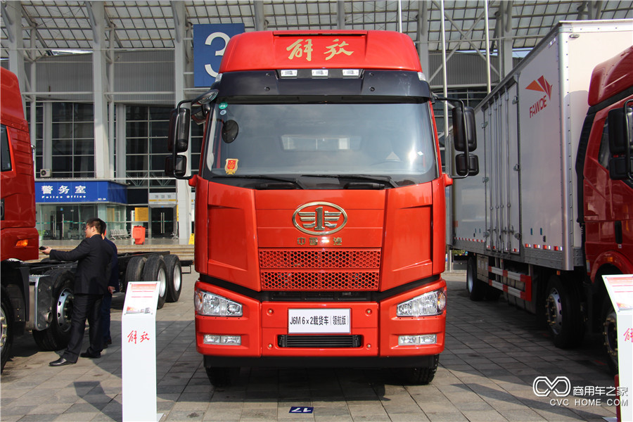 2016解放商务年会展车 J6M 6*2 领航版载货车