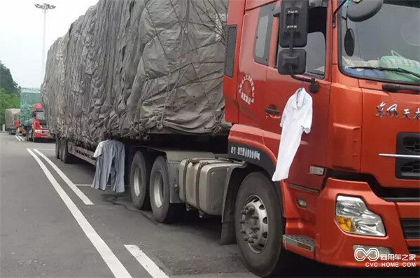 夫妻车-4.jpg