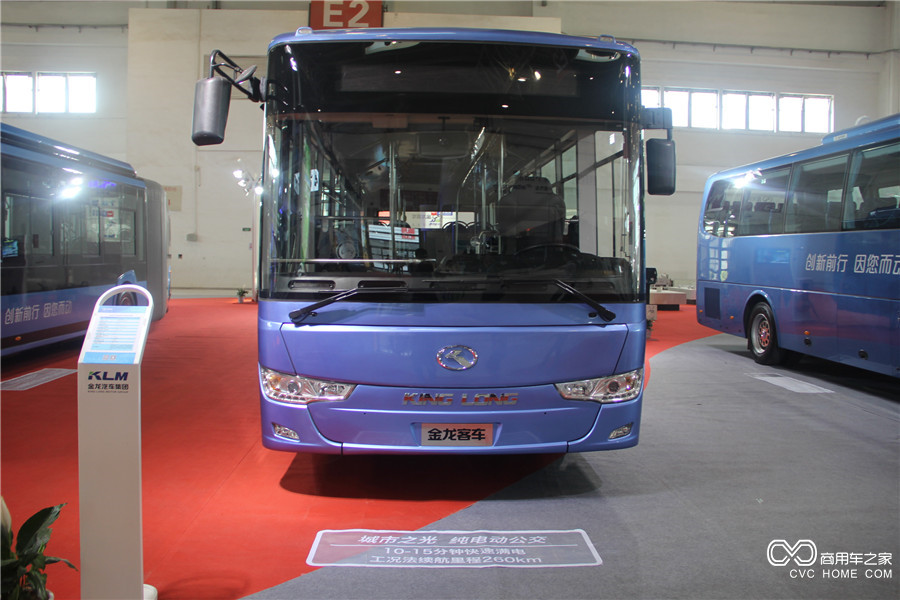 2016北京道路运输展 金龙10米纯电动城市客车