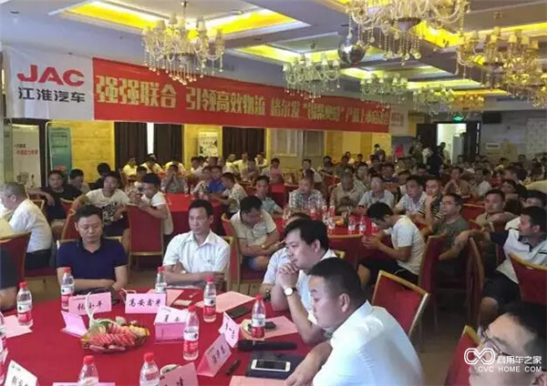 格尔发重卡-4.jpg