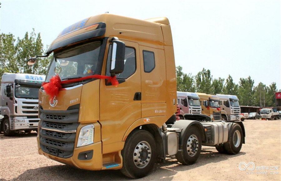 东风柳汽 乘龙H7重卡 430马力 6X2牵引车(LZ4240H7CA)