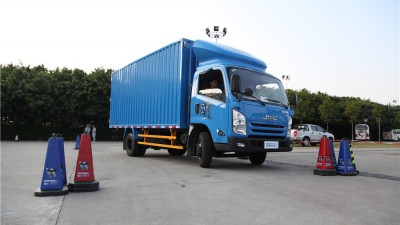江铃凯锐800H实拍