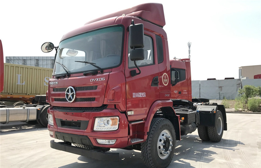 大运N6 245马力4*2牵引车