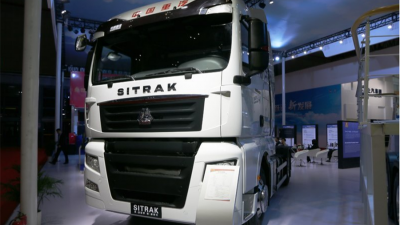 中国重汽 汕德卡SITRAK C7H重卡 440马力 4X2牵引车
