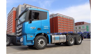 福田 欧曼EST 6系重卡 460马力 6X4牵引车(平顶)(BJ4259SNFKB-AA