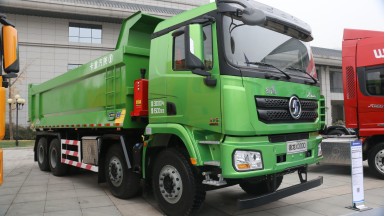 陕汽德龙X3000 潍柴9.5升 375马力 新能源渣土车
